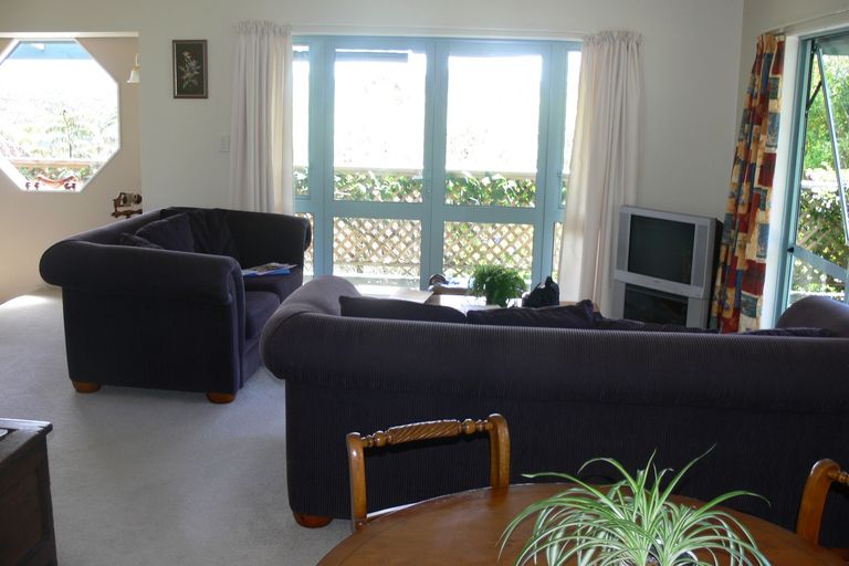 Photo of property in 16 Hihitahi Rise, Paihia, 0200