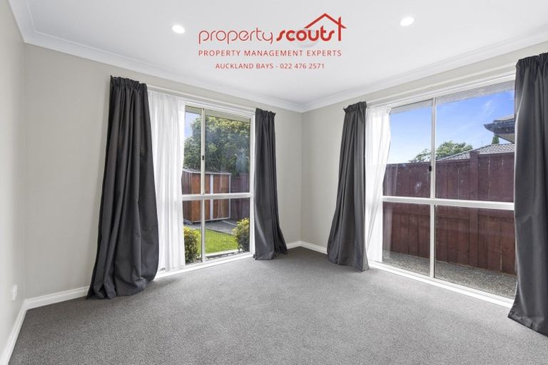 Photo of property in 4 Bluestone Rise, Rosedale, Auckland, 0632