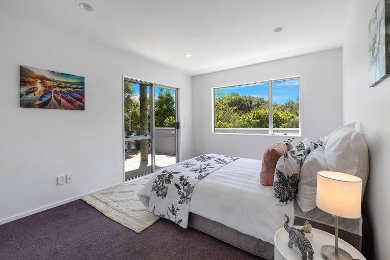 Photo of property in 6 Cromarty Place, Papakowhai, Porirua, 5024