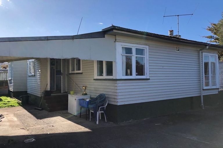 Photo of property in 1/30 Sturdee Road, Manurewa, Auckland, 2102