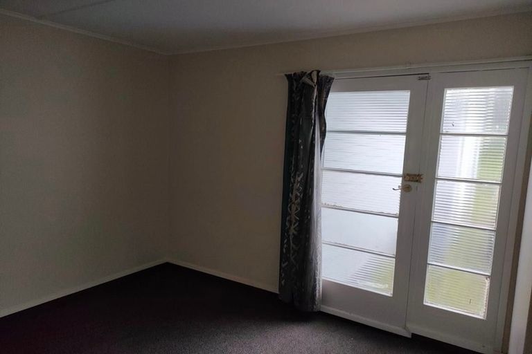 Photo of property in 6 Wainhouse Street, Stokes Valley, Lower Hutt, 5019
