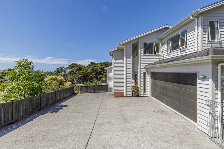 Photo of property in 487a East Coast Road, Murrays Bay, Auckland, 0630