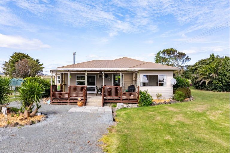 Photo of property in 77 Te Kowhai Road, Ruawai, 0591