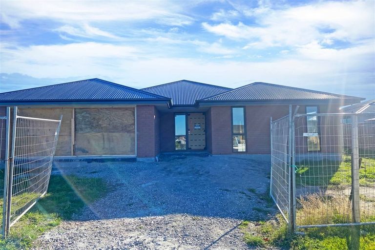 Photo of property in 23 Claremont Crescent, Amberley, 7410