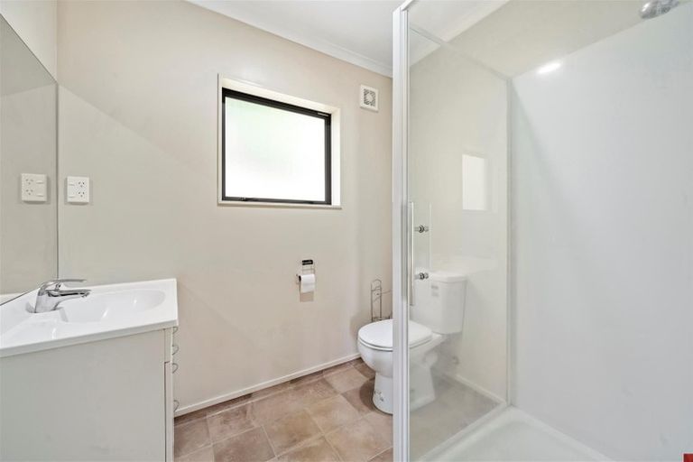 Photo of property in 69 Glen Marine Parade, Glendene, Auckland, 0602