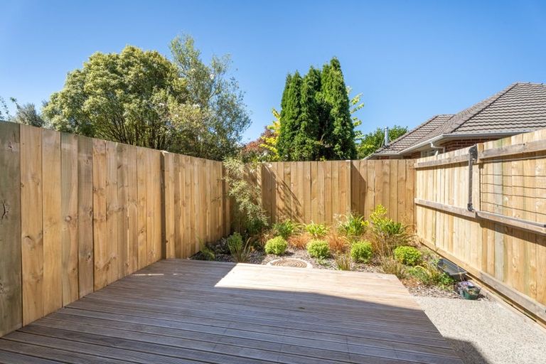 Photo of property in 2/10 Marion Street, Silverstream, Upper Hutt, 5019