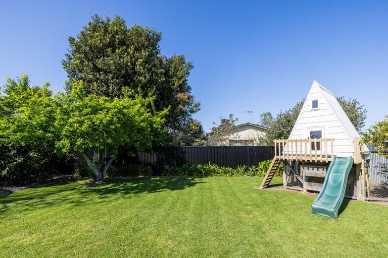 Photo of property in 9 Hinton Road, Taradale, Napier, 4112
