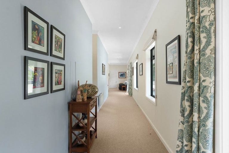 Photo of property in 36 Hoeke Road, Carrington, Carterton, 5791