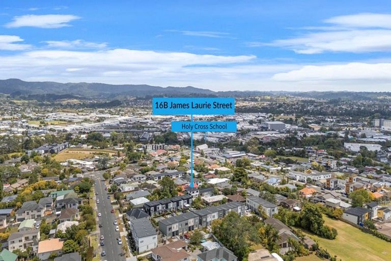 Photo of property in 2/16 James Laurie Street, Henderson, Auckland, 0612