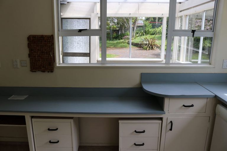 Photo of property in 36 Parkes Avenue, Saint Johns Hill, Whanganui, 4501