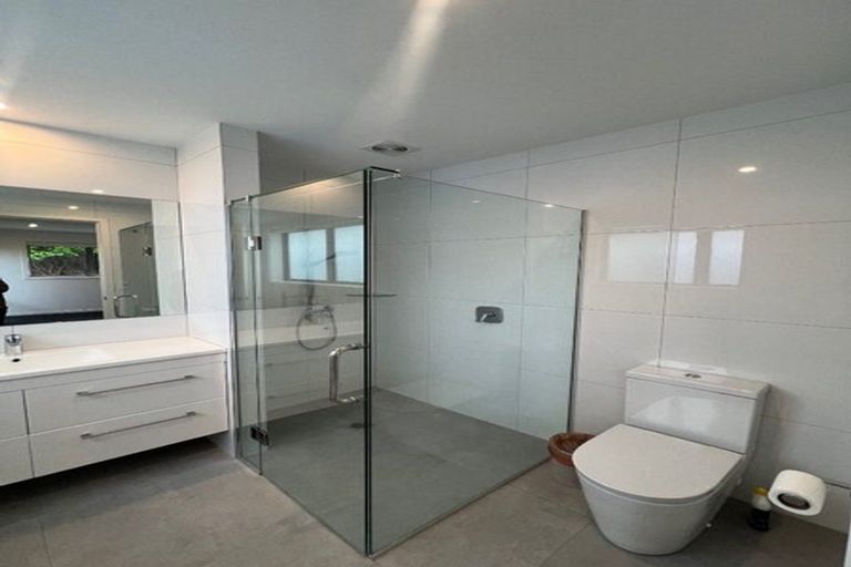 Photo of property in 12 Boocock Crescent, Orewa, 0931