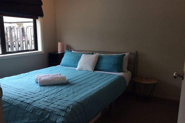 Photo of property in 6a Watts Road, Fernhill, Queenstown, 9300