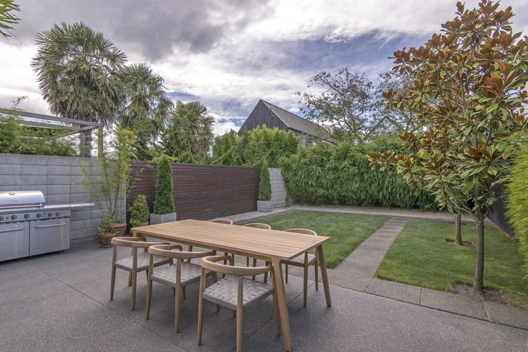 Photo of property in 21 Beveridge Street, Christchurch Central, Christchurch, 8013