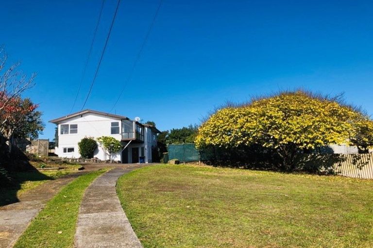 Photo of property in 35 Elliott Avenue, Bayview, Auckland, 0629