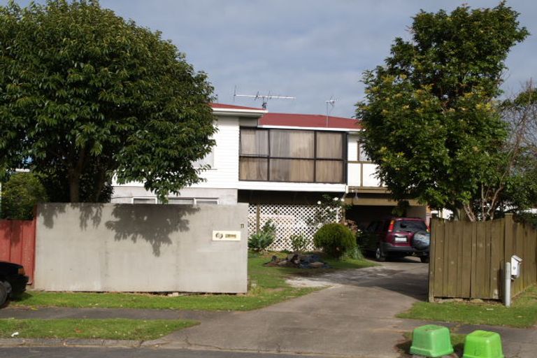 Photo of property in 1 Tomlin Place, Mangere East, Auckland, 2024