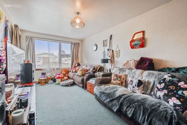 Photo of property in 4a Weston Place, Rangiora, 7400