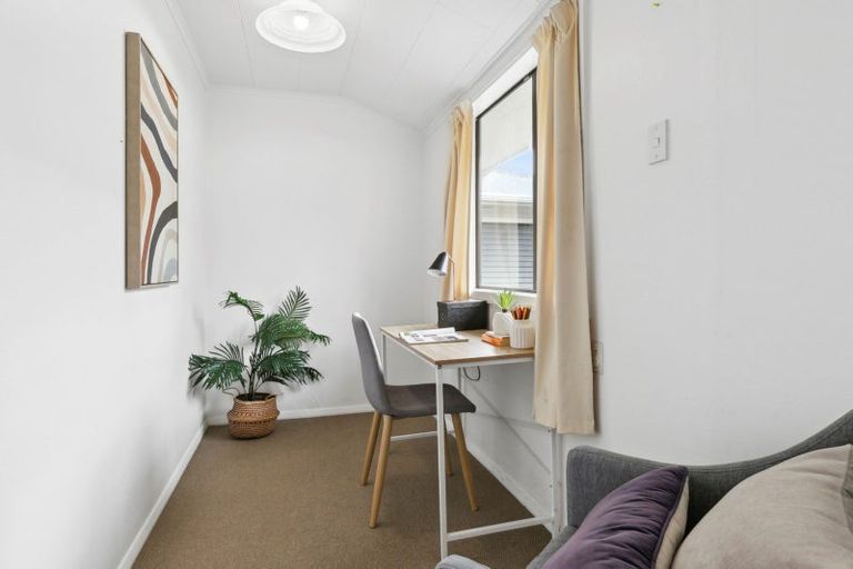 Photo of property in 20 Bouverie Street, Petone, Lower Hutt, 5012