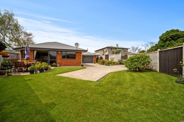 Photo of property in 9a Wilton Street, Westown, New Plymouth, 4310