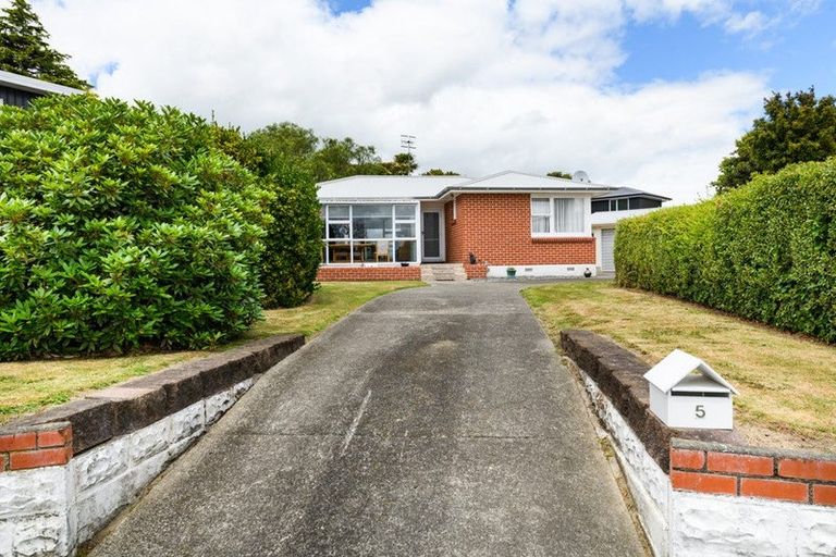 Photo of property in 5 Fairview Place, Feilding, 4702