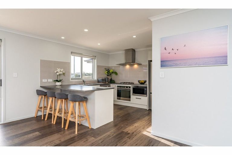 Photo of property in 26 Northcoast Place, Mangawhai Heads, Mangawhai, 0505