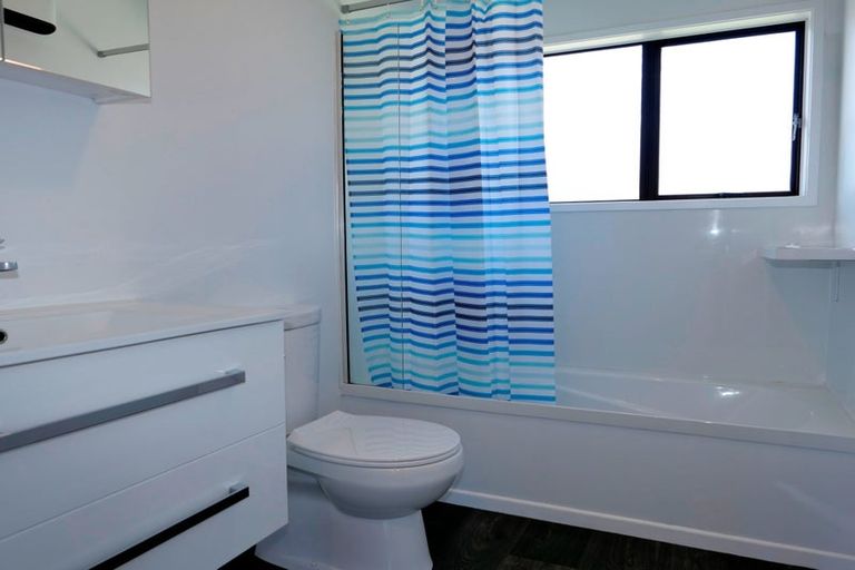 Photo of property in 19 Linwood Drive, Paraparaumu, 5032
