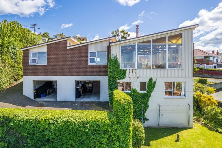 Photo of property in 4 Winston Place, Kew, Dunedin, 9012