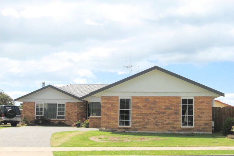 Photo of property in 709 Grenada Street, Papamoa Beach, Papamoa, 3118