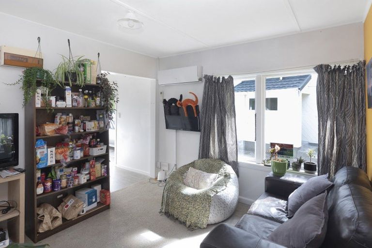 Photo of property in 16 Barlow Street, Ilam, Christchurch, 8041