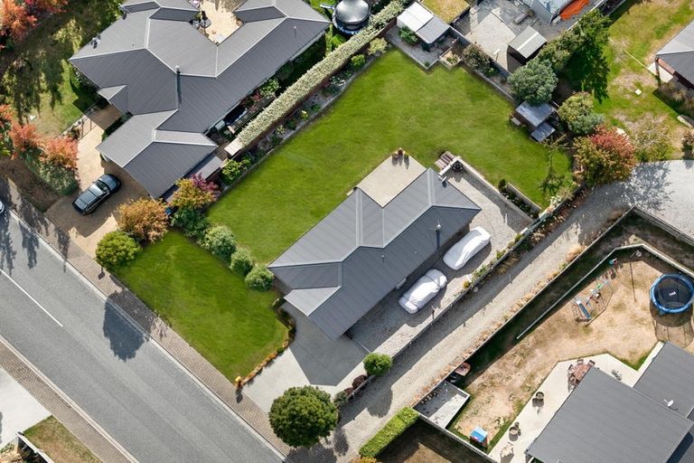 Photo of property in 3 Little Maude Drive, Lake Hawea, Wanaka, 9382