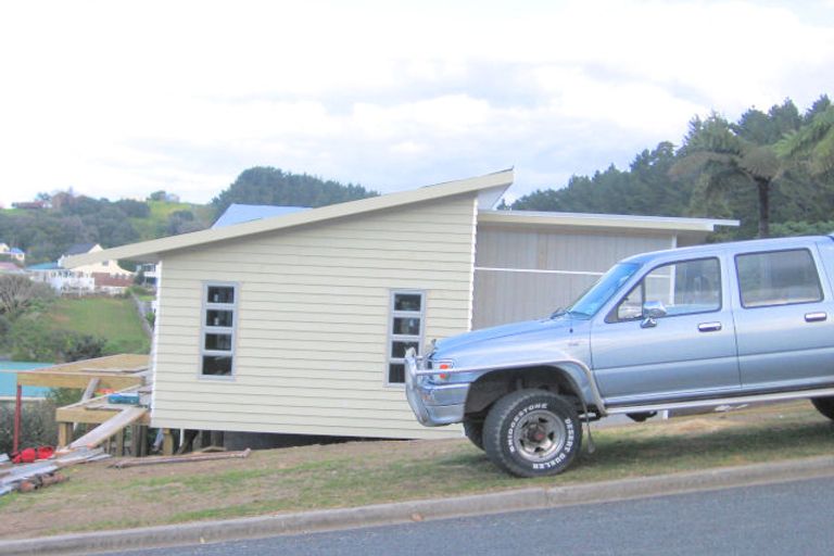 Photo of property in 129 Tuna Place, Onemana, Whangamata, 3691