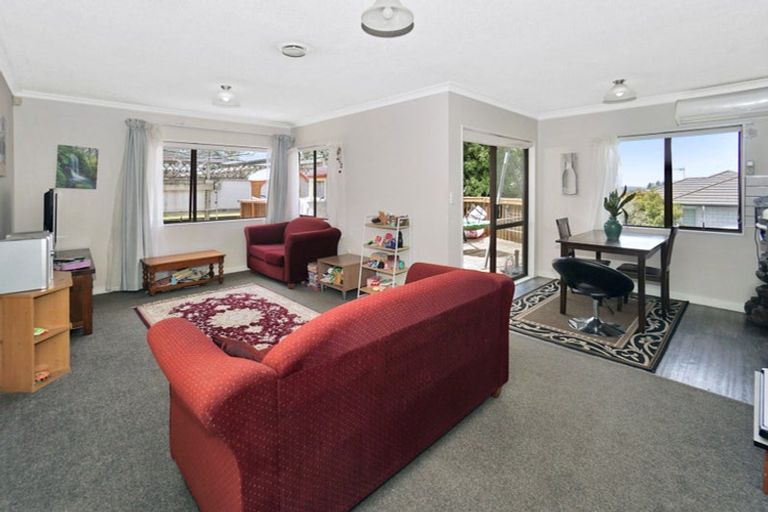 Photo of property in 8b Wiltshire Place, Te Puke, 3119