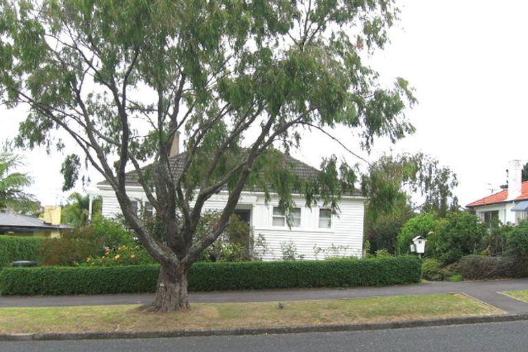 Photo of property in 12 Whitehaven Road, Glendowie, Auckland, 1071