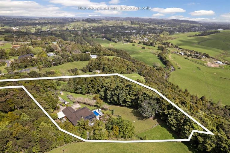 Photo of property in 81 Taylor Road, Waimauku, 0882