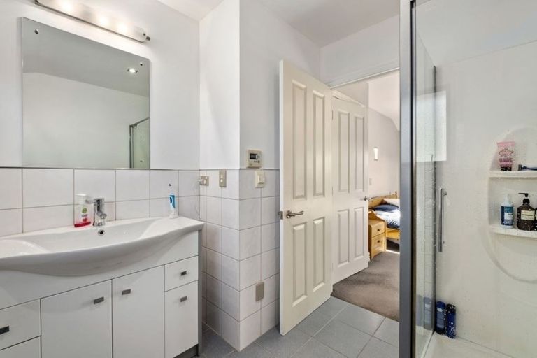 Photo of property in 10 Tyndall Street, Wanaka, 9305