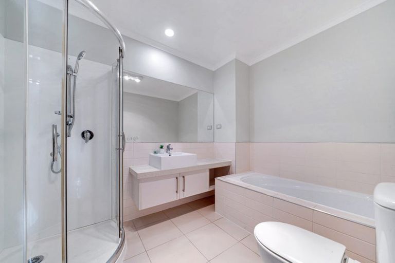 Photo of property in 75 Bruce Pulman Drive, Takanini, 2112