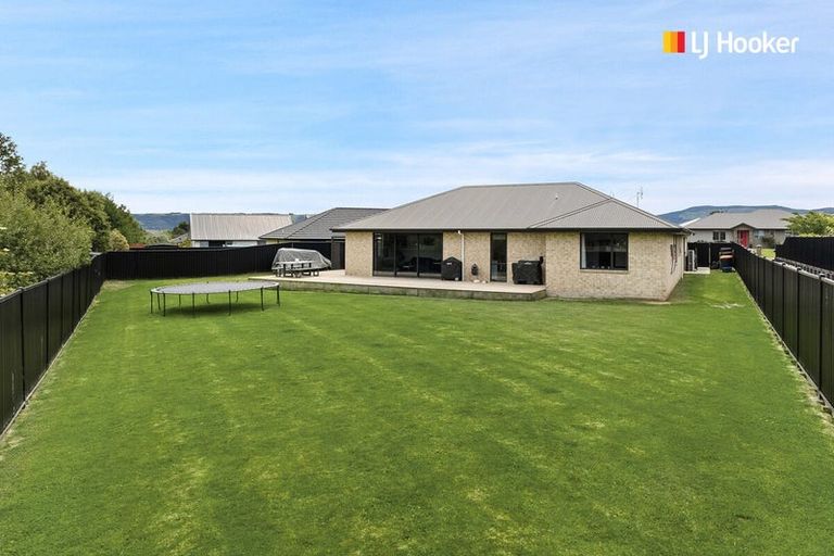 Photo of property in 32 Calluna Crescent, Mosgiel, 9024