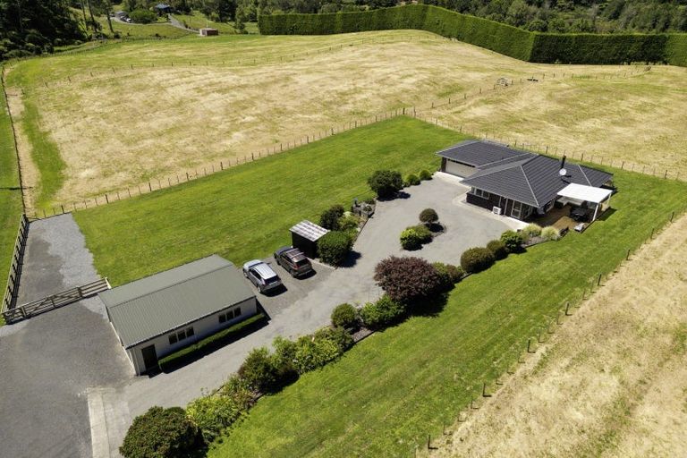 Photo of property in 100 Tebbutt Road, Lower Kaimai, Tauranga, 3171