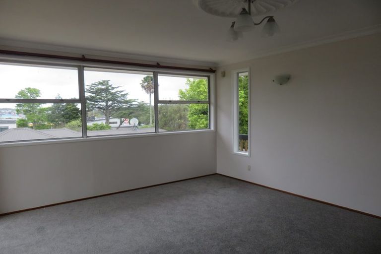 Photo of property in 4171a Great North Road, Glen Eden, Auckland, 0602