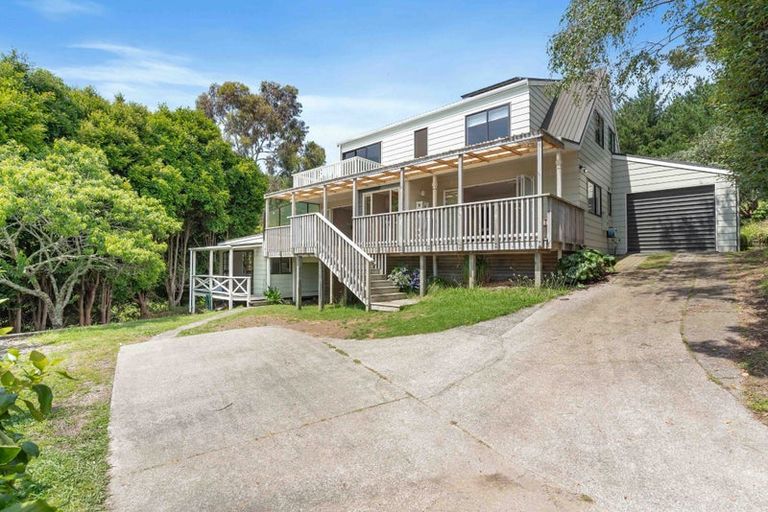 Photo of property in 234 Russell Bruce Place, Onemana, Whangamata, 3691