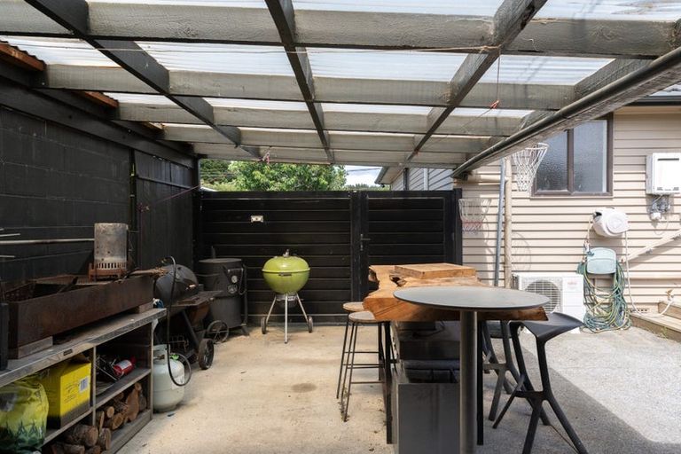 Photo of property in 60 Brentwood Street, Trentham, Upper Hutt, 5018