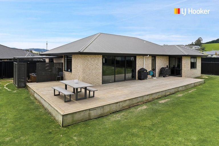 Photo of property in 32 Calluna Crescent, Mosgiel, 9024