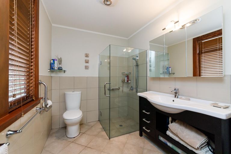 Photo of property in 85 Victoria Avenue, Palmerston North, 4410