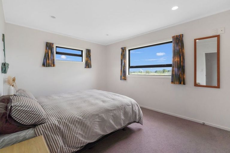 Photo of property in 2768 Martinborough Pirinoa Road, Pirinoa, Featherston, 5772