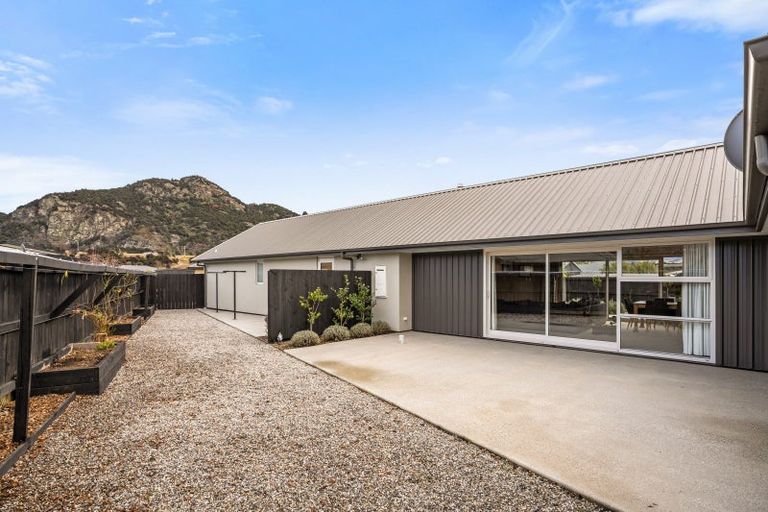 Photo of property in 7 Mallard Street, Albert Town, Wanaka, 9305