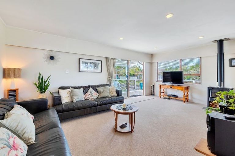 Photo of property in 28 Andes Avenue, Mangere Bridge, Auckland, 2022