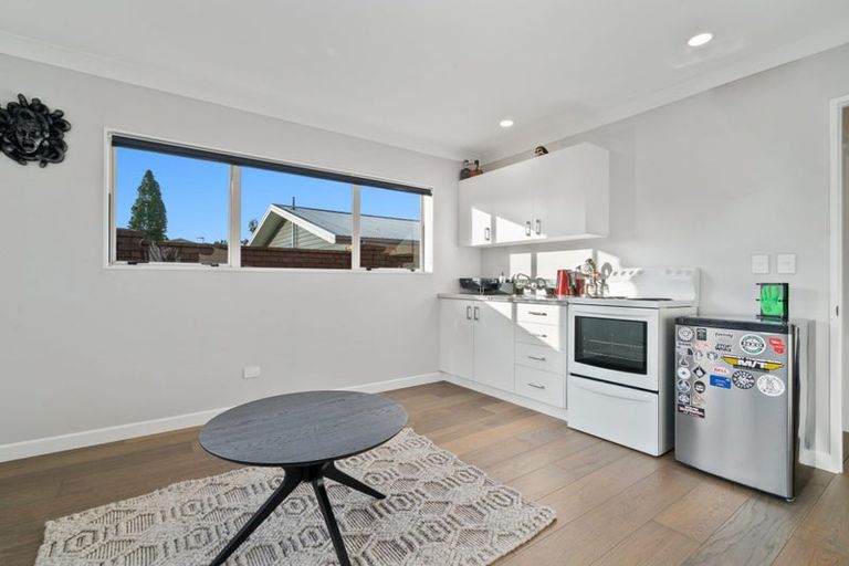 Photo of property in 27 Beach Road, Pahurehure, Papakura, 2113