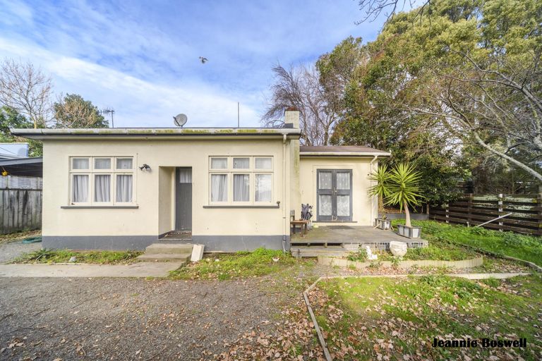Photo of property in 146a Russell Street, Palmerston North, 4414