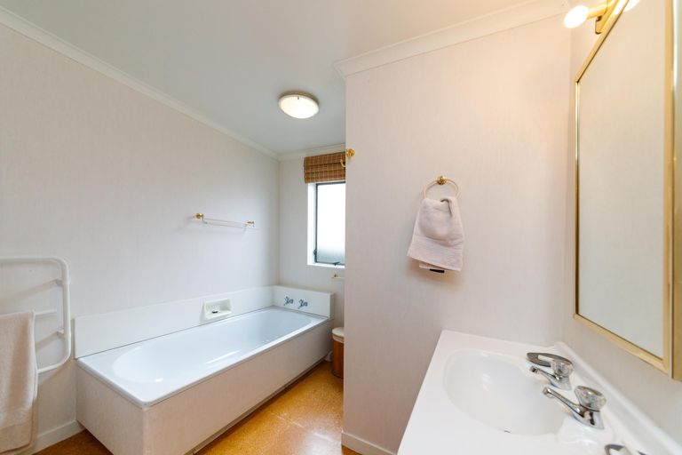 Photo of property in 85 Victoria Avenue, Palmerston North, 4410