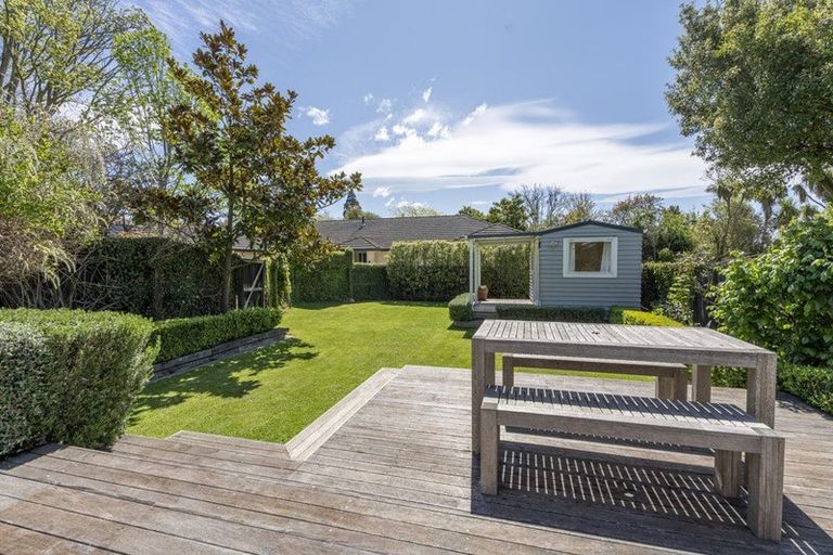 Photo of property in 9 Malcolm Avenue, Cashmere, Christchurch, 8022