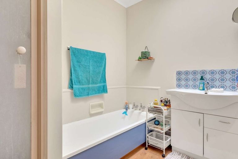 Photo of property in 17a Edgehill Place, Te Puke, 3119